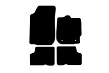 Carpet Mat Set DACIA DUSTER 2013>  (4 PIECE + 2 CLIP)