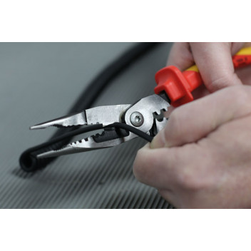 LASER Insulated Long Nose Multifunctional Pliers 225mm