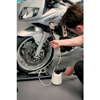 LASER Pneumatic Fluid Extractor/Brake Bleeder