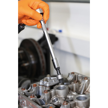 LASER Spark Plug Thread Cleaner M14 x 1.25