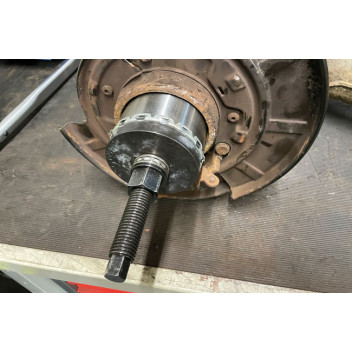 LASER Rear Wheel Bearing Service Kit – for Mercedes-Benz Via