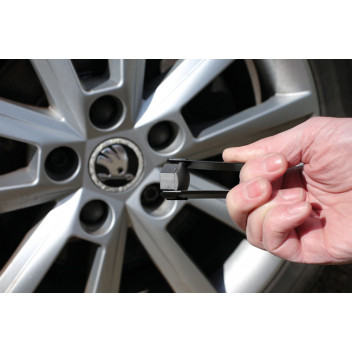 LASER Wheel Nut Cap Removal Tool – VW Group