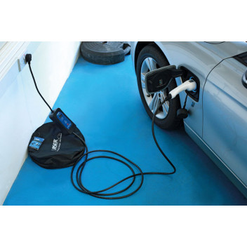 LASER ELECTRICAL VEHICLE CHARGER 240V PORTABLE