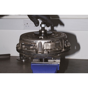 LASER Dual Clutch Retractor Kit - for Ford Powershift