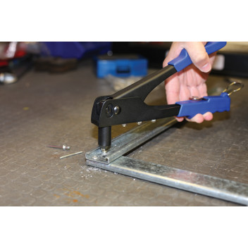 LASER Riveter + 30 Rivets